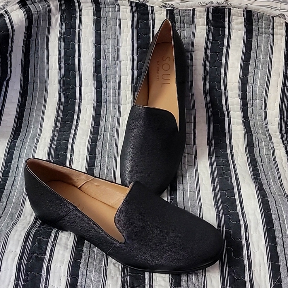 Naturalizer leather flats 7 1/2